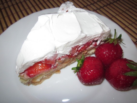 IMG 2251 570x427 Brza voćna jogurt torta